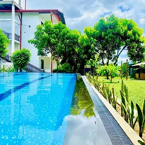 https://organic-garden-sigiriya.kandyhotelsnow.com